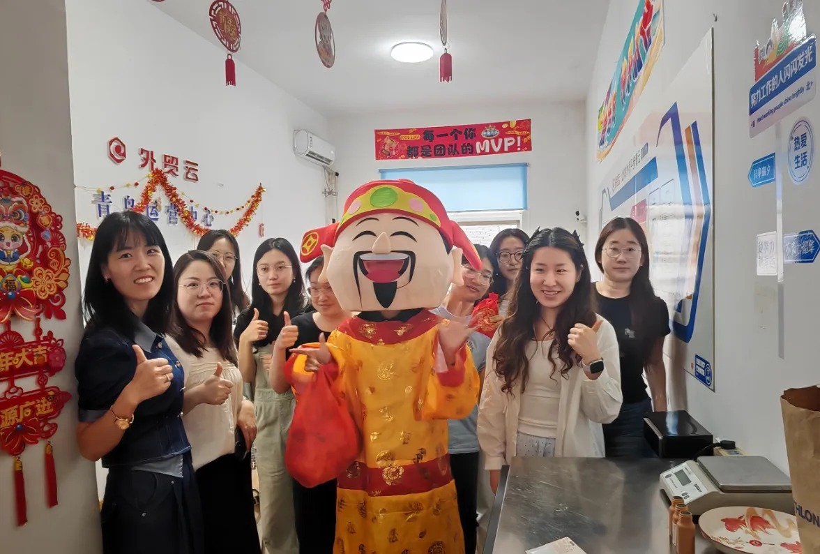 Zemeiji celebra il festival del Dio della ricchezza