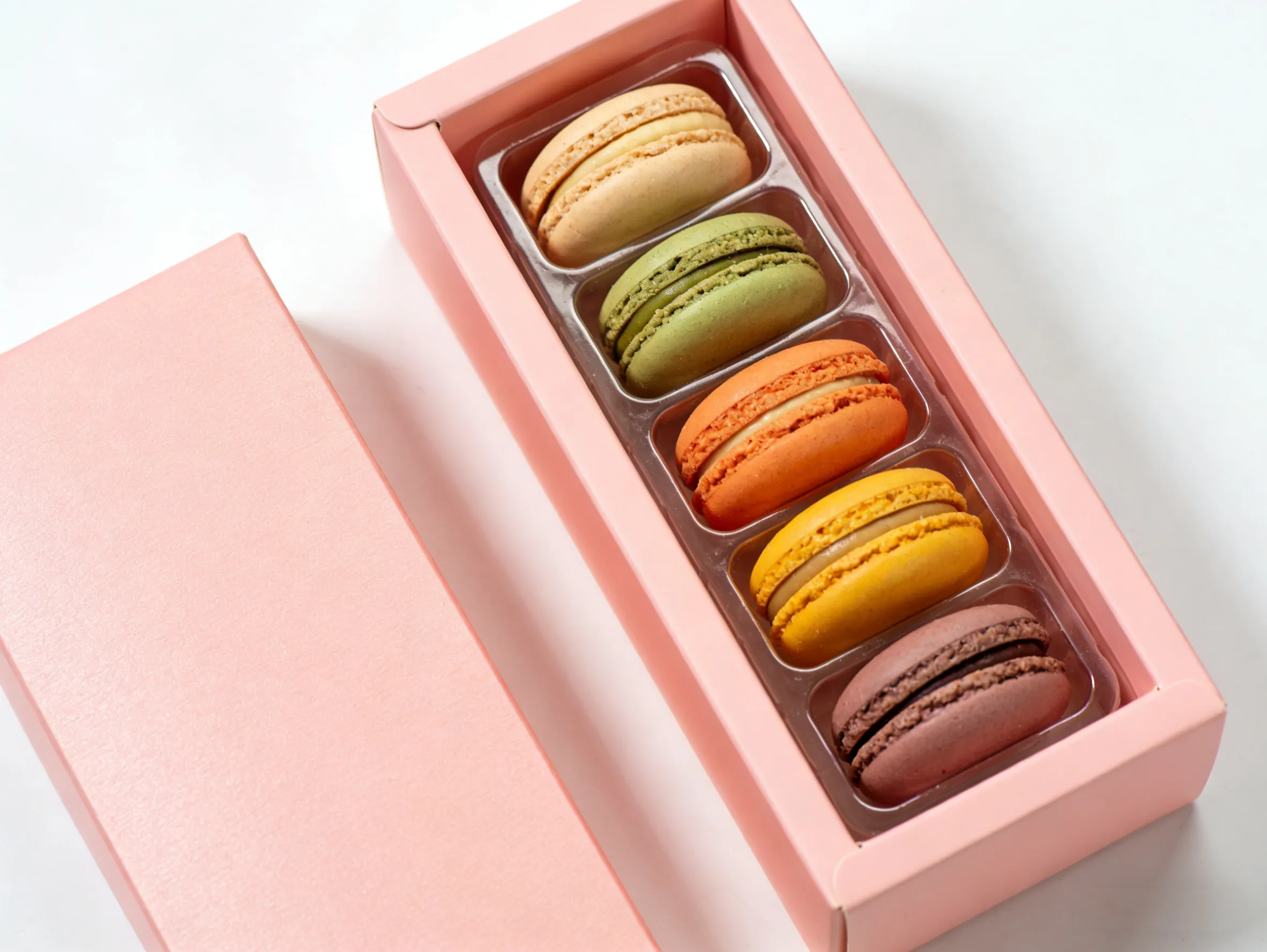 Printed Macaron Packaging Boxes with Divider and Window